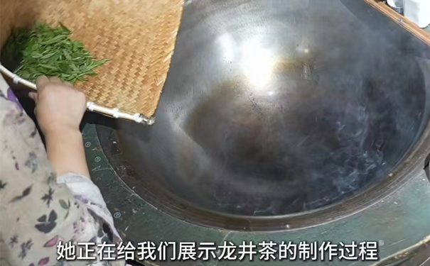 满觉陇茶农手工炒制龙井茶全流程